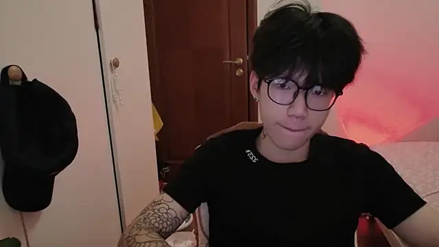 hangzi-0011 online show from 02/10/26, 10:52