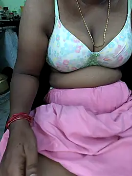 Snapshot of Tamilselviroja- chatting on 10/03/25, 03:53 Tamilselviroja- online show from 10/03/25, 03:53