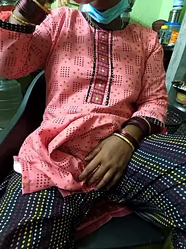 Snapshot of Tamilselviroja- chatting on 06/19/26, 02:43 Tamilselviroja- online show from 06/19/26, 02:43