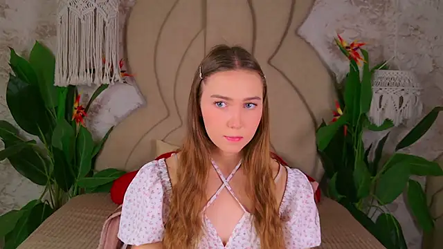 OliviaLay online show from 11/17/25, 11:27