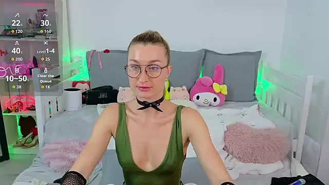 MysticRoxanne online show from 11/26/25, 09:38