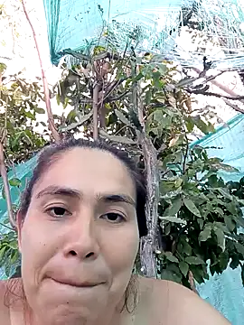 Snapshot of single-mother-indecent- chatting on 10/17/25, 11:35 single-mother-indecent- online show from 10/17/25, 11:35