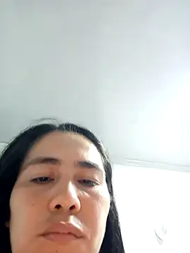 Snapshot of single-mother-indecent- chatting on 10/31/25, 10:27 single-mother-indecent- online show from 10/31/25, 10:27