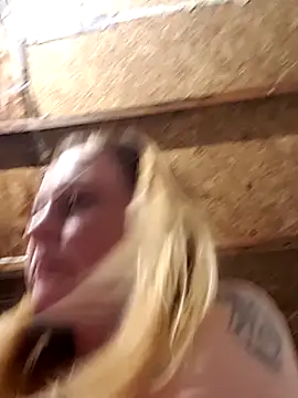 Queen2454 online show from 03/06/26, 09:39