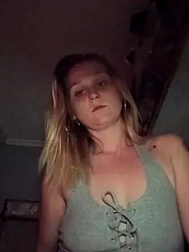 Queen2454 online show from 04/05/26, 09:39