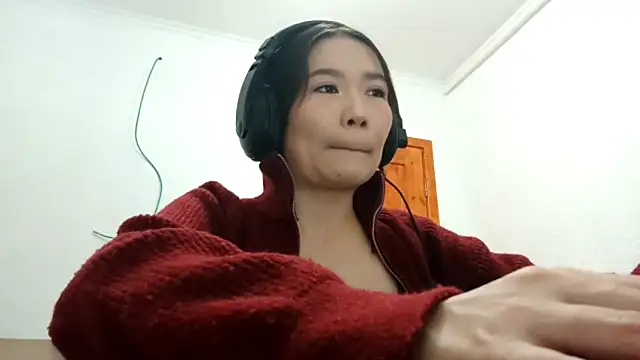 Snapshot of YukiShaapan chatting on 11/04/25, 06:29 YukiShaapan online show from 11/04/25, 06:29