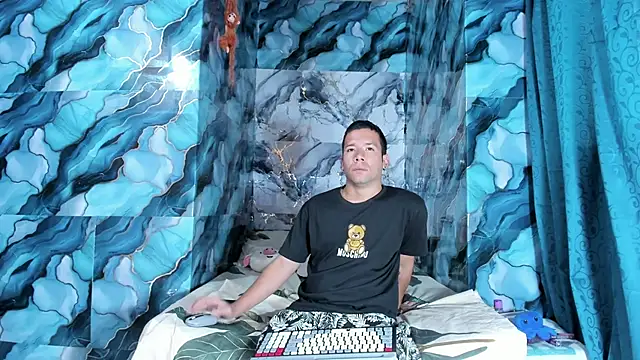 celesteyorucso1 online show from 10/08/25, 09:01