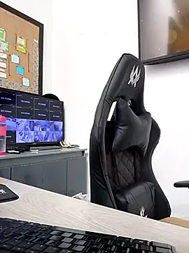 rojita-rojita online show from 10/29/25, 12:51