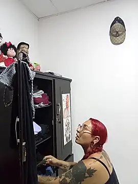 rojita-rojita online show from 10/31/25, 12:00