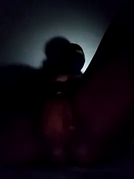 Snapshot of Wiw1 chatting on 11/03/25, 08:32 Wiw1 online show from 11/03/25, 08:32