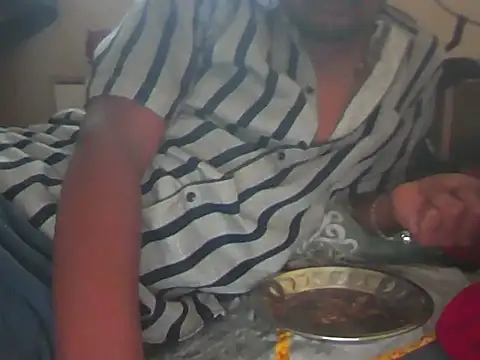 Hhhggghrrr3219 online show from 11/02/25, 06:49