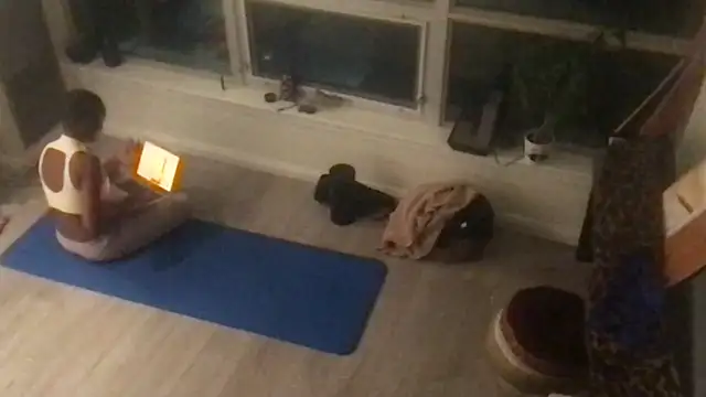 tia   fox online show from 10/29/25, 04:15