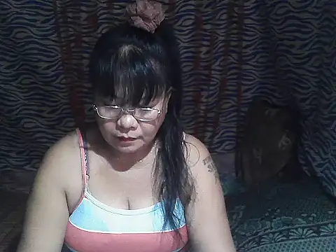 Snapshot of joy_cute chatting on 02/14/26, 11:01 joy cute online show from 02/14/26, 11:01