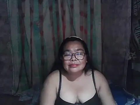 Snapshot of cris_tita chatting on 03/11/26, 12:55 cris tita online show from 03/11/26, 12:55