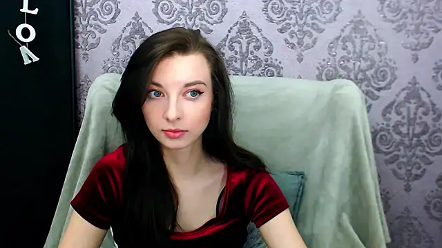 DominantLuna online show from 05/10/26, 07:41