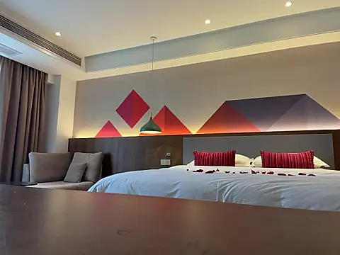 Snapshot of xiaowan_x chatting on 01/17/26, 07:57 xiaowan x online show from 01/17/26, 07:57