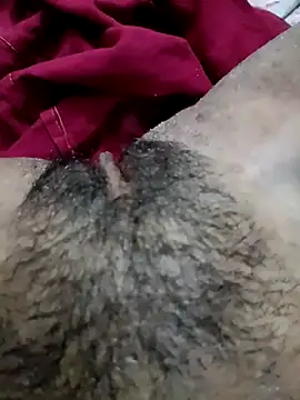 Snapshot of Hotty_ruvi chatting on 10/14/25, 04:24 Hotty ruvi online show from 10/14/25, 04:24