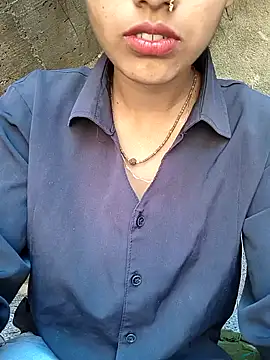 Snapshot of Hotty_ruvi chatting on 10/17/25, 06:49 Hotty ruvi online show from 10/17/25, 06:49