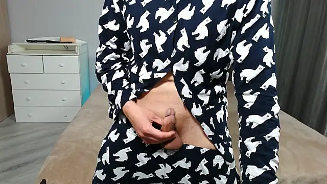 KaiChicken online show from 12/21/25, 04:03