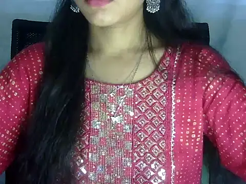 Snapshot of Shazi_1 chatting on 05/26/26, 02:46 Shazi 1 online show from 05/26/26, 02:46