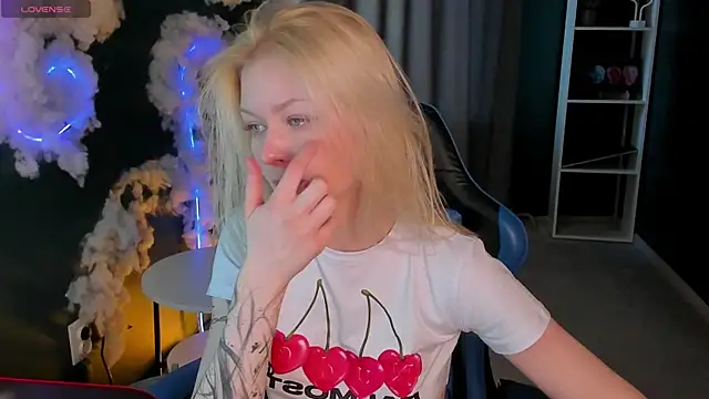 Callista a online show from 04/30/26, 03:02