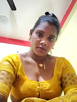 Snapshot of Katrina_kaif143 chatting on 10/05/25, 03:05 Katrina kaif143 online show from 10/05/25, 03:05