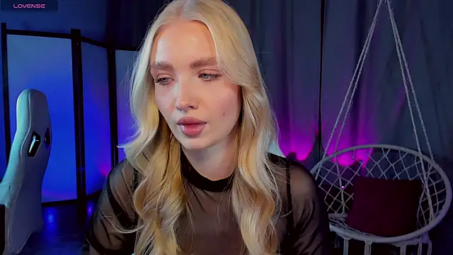 TessaGrays online show from 12/22/25, 07:49