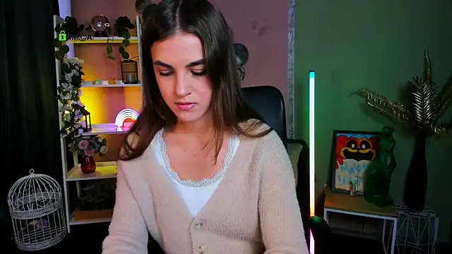 lina fox12 online show from 10/17/25, 12:30