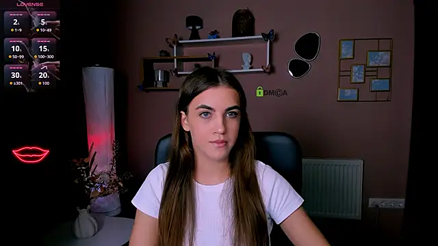 lina fox12 online show from 11/10/25, 02:05