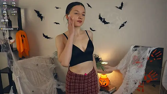 JanellHousen online show from 10/30/25, 05:31