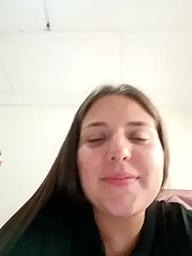 Snapshot of EmiilySttone chatting on 10/02/25, 03:41 EmiilySttone online show from 10/02/25, 03:41