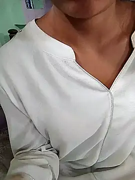 PEEHU-50 online show from 04/08/26, 02:55