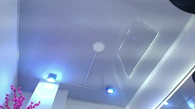 Gabriela milani online show from 11/20/25, 06:51