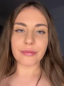 SelenaJenner online show from 12/22/25, 05:04