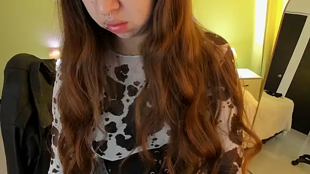 Scarlett  Cooper   online show from 02/25/26, 12:48