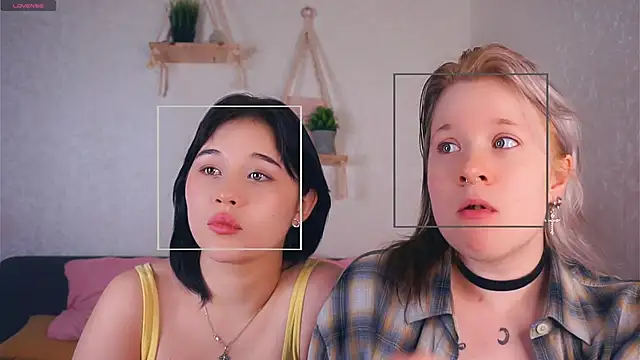 EviaVanveen online show from 12/02/25, 07:36