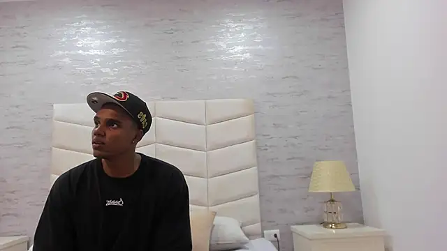 jax black online show from 12/03/25, 07:23