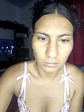 Snapshot of Lucyfoox chatting on 02/19/26, 01:18 Lucyfoox online show from 02/19/26, 01:18