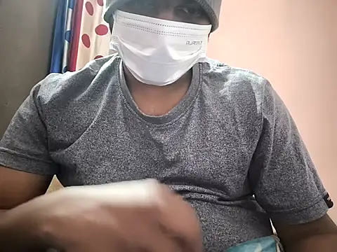 Snapshot of mallu_boy_23 chatting on 10/01/25, 06:58 mallu boy 23 online show from 10/01/25, 06:58