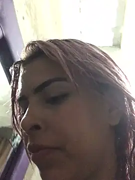 Snapshot of VANNESA_00 chatting on 10/03/25, 12:29 VANNESA 00 online show from 10/03/25, 12:29