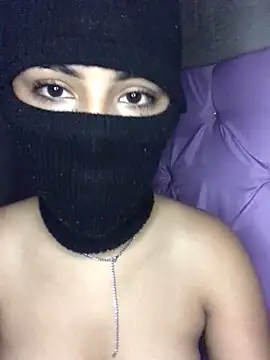 Snapshot of VANNESA_00 chatting on 10/16/25, 09:32 VANNESA 00 online show from 10/16/25, 09:32