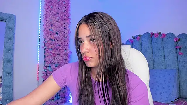 Camila Smith 23 online show from 10/24/25, 01:13