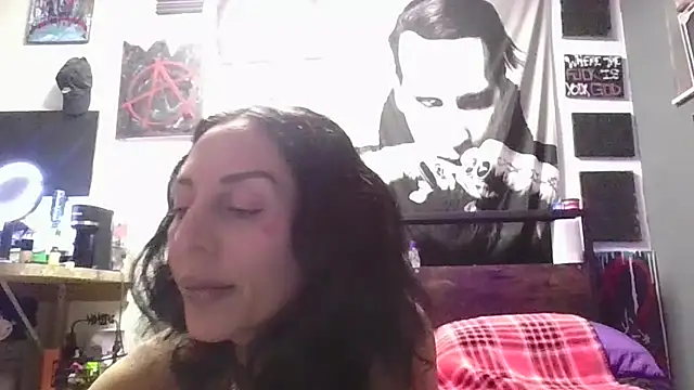 inkdhollow1 online show from 11/01/25, 06:15