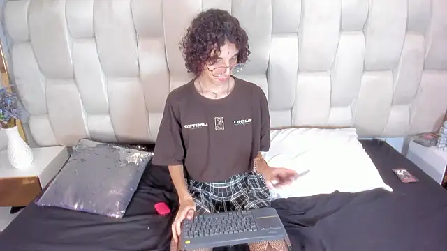 Scaarlett 22  online show from 02/10/26, 04:16