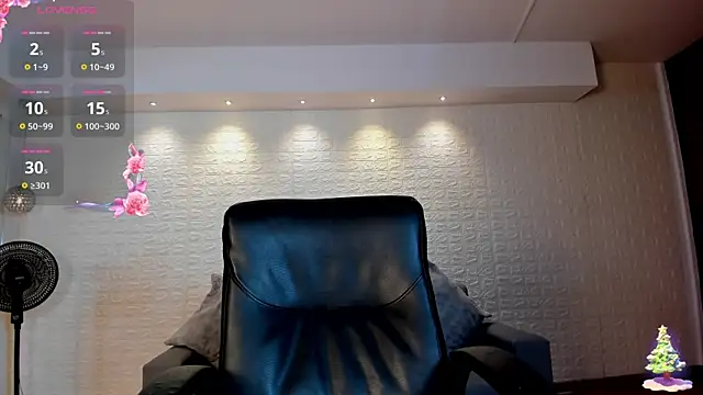 VenusCooper online show from 12/18/25, 08:48