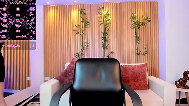 VenusCooper online show from 01/07/26, 08:11