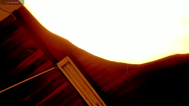 VenusCooper online show from 01/11/26, 12:10