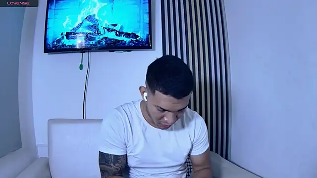 venedic bull online show from 11/25/25, 04:23