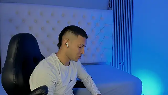 venedic bull online show from 02/20/26, 04:53