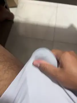 Snapshot of Pepitolim chatting on 11/10/25, 02:27 Pepitolim online show from 11/10/25, 02:27